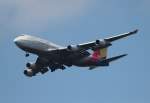 Asiana Airlines B 747-48E(M) HL7421 bei der Landung in Frankfurt am 11.06.2013