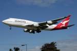 Qantas B747-400 VH-OJS im Anflug auf 27L in LHR / EGLL / London Heathrow am 24.08.2011