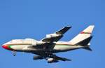 Royal Flight of Oman Boeing 747SP A4O-SO im Landeanflug auf Hamburg Fulsbüttel über mein Wohnort Poppenbüttel am 04.01.15