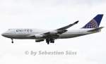 United Airlines B747-400 N199UA on short final rwy 25L at Frankfurt. 30.9.14