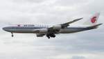Boeing 747-8 von Air China am 28.7.2015 mit der Kennung B-2487 in Frankfurt