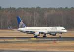 United Airlines B 757-224 N57111 beim Start in Berlin-Tegel am 14.04.2013