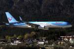 Thomson B757-200 G-OOBB im Anflug auf 08 in INN / LOWI / Innsbruck am 29.03.2014