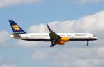 Icelandair B 757-256 TF-FIZ im Landeanflug auf den Flughafen Berlin-Schnefeld am 25.05.2008