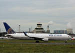 United Airlines, Boeing B 767-322(ER), N669UA, TXL, 12.09.2017