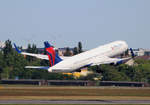 Delta Airlines, Boeing B 767-322(ER), N180DN, TXL, 20.05.2018
