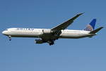 United Airlines, Boeing B767-424(ER) N76062, cn(MSN): 29457,
Zürich-Kloten Airport, 26.06.2019.