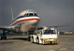 American Airlines, Boeing 767-223/ER. Für mich eine der schönsten Flugzeubemalungen, die auch heute noch aktuell ist. Tegel 90er Jahre.
