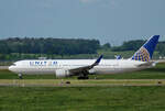 United Airlines, Boeing B 767-322(ER), N643UA, BER, 21.05.2022