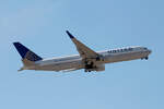 United Airlines, Boeing B 767-322(ER), N647UA, BER, 22.06.2022