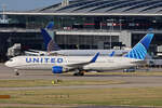 United Airlines, N664UA, Boeing B767-322ER, msn: 29236/707, 03.Juli 2023, LHR London Heathrow, United Kingdom.