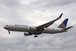 United Airlines, N685UA, Boeing B767-3CBER, msn: 33467/894, 08.Juli 2023, LHR London Heathrow, United Kingdom.