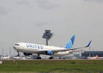 United Airlines, Boeing B 767-322(ER), N675UA, BER, 15.05.2026