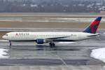 Delta Air Lines Boeing 767-332(ER) N181DN in Dsseldorf am 13,02,10