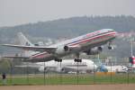 American Airlines Boeing 767-323ER am 5.10.2011 beim Start in Zrich. 