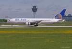 United Airlines, N643UA, B767-322(ER)bei der Landung in MUC aus Chicago (ORD) 18.05.2013