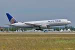 United Airlines, N644UA, B767-322(ER) in MUC bei der Landung aus Chicago (ORD) 09.07.2013
