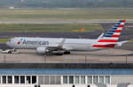American Airlines N390AA beim Push Back in Düsseldorf 28.5.2016