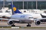 N793UA United Airlines Boeing 777-222(ER)  , MUC , 04.10.2017