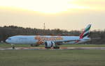Emirates, A6-EPO, MSN 42334, Boeing 777-31H(ER), 06.04.2018, HAM-EDDH, Hamburg, Germany (Expo 2020 Dubai orange livery) 