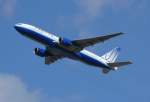 Eine UNITED 777 nach dem Start vom Frankfurter Flughafen