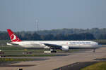Turkish Airlines, Boeing B 777-3F2(ER), TC-JJY, BER, 08.10.2022