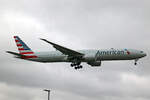 American Airlines, N733AR, Boeing B777-323ER, msn: 33524/1270, 05.Juli 2023, LHR London Heathrow, United Kingdom.