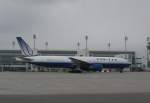 UNITED AIRLINES Boeing 777-222 N776UA Flughafen Mnchen 03.03.2010