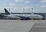 United Airlines Boeing 777-222 ER N218UA Staralliance Flughafen Mnchen 09.05.2010