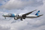 Egyptair, SU-GDO, Boeing 777-36NER, msn: 38289/907, 03.Juli 2023, LHR London Heathrow, United Kingdom.