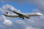 China Eastern Airlines, B-7343, Boeing B777-39PER, msn: 43277/1373, 05.Juli 2023, LHR London Heathrow, United Kingdom.