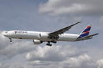 LATAM Brasil, PT-MUB, Boeing B777-32WER, msn: 37665/733, 06.Juli 2023, LHR London Heathrow, United Kingdom.