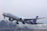 Thai Airways, HS-TKU, Boeing B777-3D7ER, msn: 42110/1166,  Acharasobhit , 22.Januar 2026, ZRH Zürich, Switzerland.