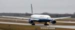 United Airlines Boeing 777-222 ER N795UA Flughafen Mnchen 05.01.2012