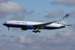 United Airlines, N776UA, Boeing B 777-222 im Landeanflug in MUC aus Chicago (ORD) 27.08.2012