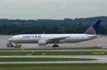 N220UA United Airlines Boeing 777-222 (ER)    15.09.2013    Flughafen München
