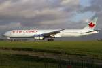 Air Canada, C-FIVX, Boeing, B777-333ER, 23.10.2013, CDG, Paris, France           