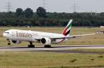 Emirates A6-EBM beim Start in Düsseldorf 7.6.2014