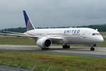 United Airlines, Boeing B787-8 Dreamliner N26910, cn(MSN): 34826,
Frankfurt Rhein-Main International, 27.05.2019.