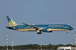 Vietnam Airlines, VN-A864, Boeing B787-9, msn: 35154/353, 11.Juli 2025, MXP Milano Malpensa, Italy.