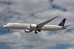 Saudi Arabian Airlines, HZ-AR25, Boeing B787-10, msn: 40051/918, 05.Juli 2023, LHR London Heathrow, United Kingdom.