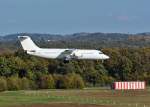BAe 146-300 D-AWBA der WDL-Aviation kurz vor dem Aufsetzen in CGN - 19.10.2014