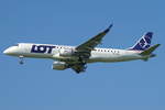 LOT - Polish Airlines, Embraer ERJ-190STD (ERJ-190-100) SP-LMC, cn(MSN): 19000763,
Zürich-Kloten Airport, 11.09.2019.