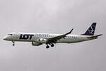 LOT Polish Airlines, SP-LNG, Embraer ERJ-195AR, msn: 19000237, 01.Mai 2022, ZRH Zürich, Switzerland.
