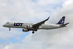 LOT Polish Airlines, SP-LNI, Embraer ERJ-195LR, msn: 19000240, 06.Juli 2023, LHR London Heathrow, United Kingdom.
