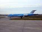 Eine Fokker 70 Cityhopper der KLM in Hamburg am 27.05.08