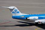 KLM Cityhopper (WA/KLC), PH-KZM, Fokker, 70 (Seitenleitwerk/Tail) ~ neue KLM-Lkrg.), 05.06.2015, CGN-EDDK, Köln-Bonn, Germany