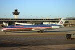 American Airlines, N426AA, McDonnell Douglas MD-82, msn: 49338/1327, 24,Dezember 2006, IAD Washington Dulles, USA.