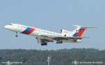 Die Slovak Rep. Regierungs Tu.154M OM-BYO am 09. September 2012 beim Start in Zrich.