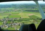 Flugplatz Leutkirch mit 960 m Asphaltbahn vom Gegenanflug aus aufgenommen - 18.05.2014
